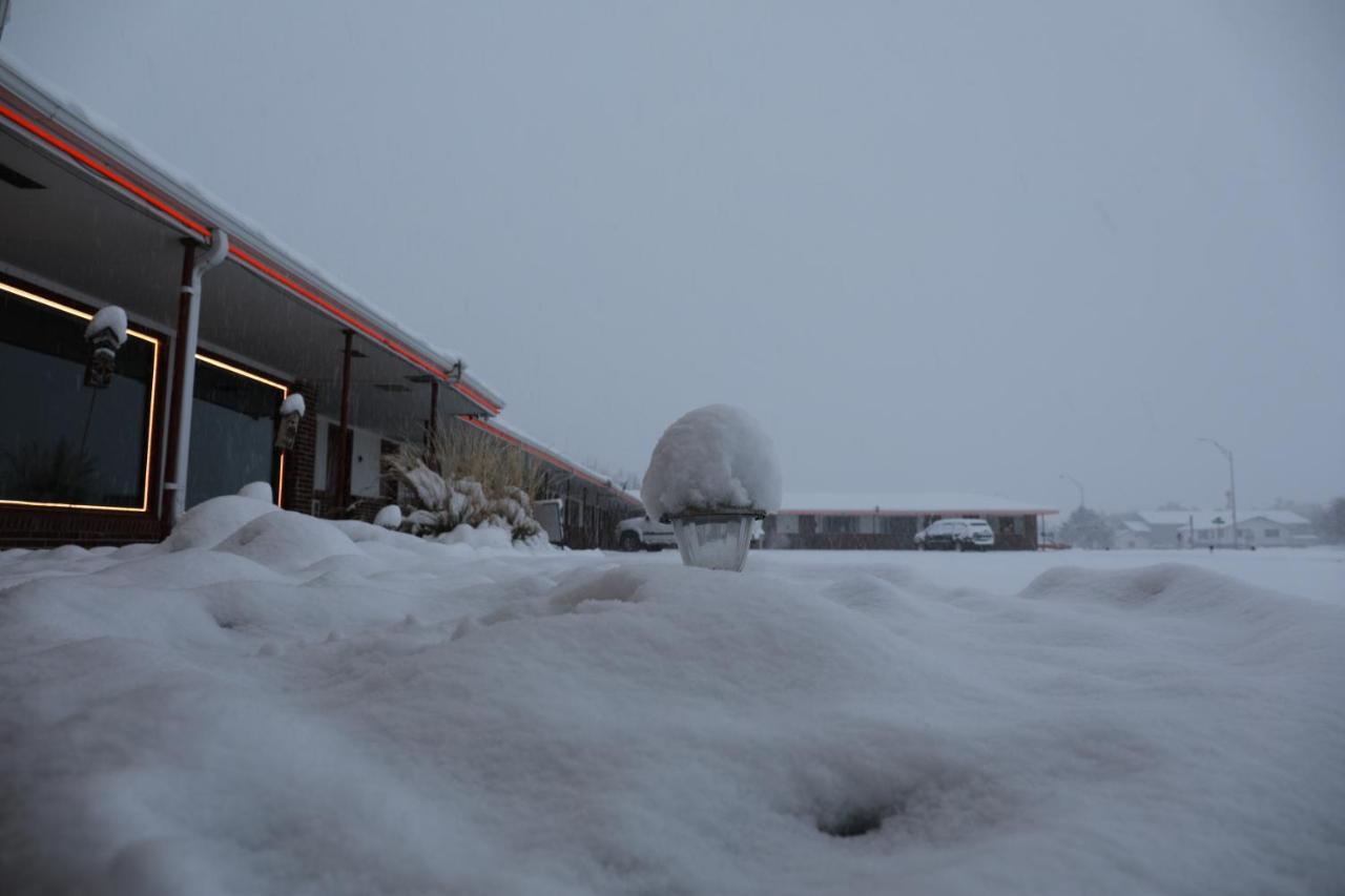Raine Motel Valentine Buitenkant foto